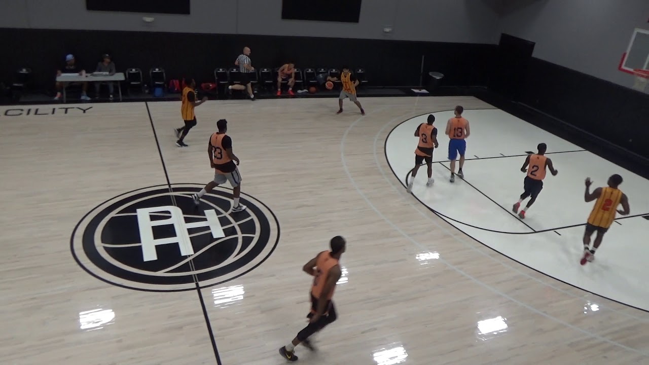 The Phhacility Sunday Game 1 White Court First Half 3