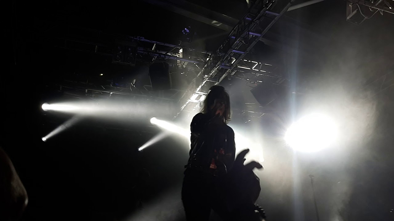 Velcra - Can't stop fighting live @ Nosturi 2019