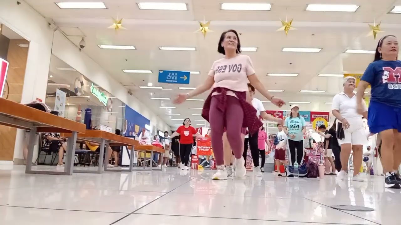 Christmas zumba | senia bautista