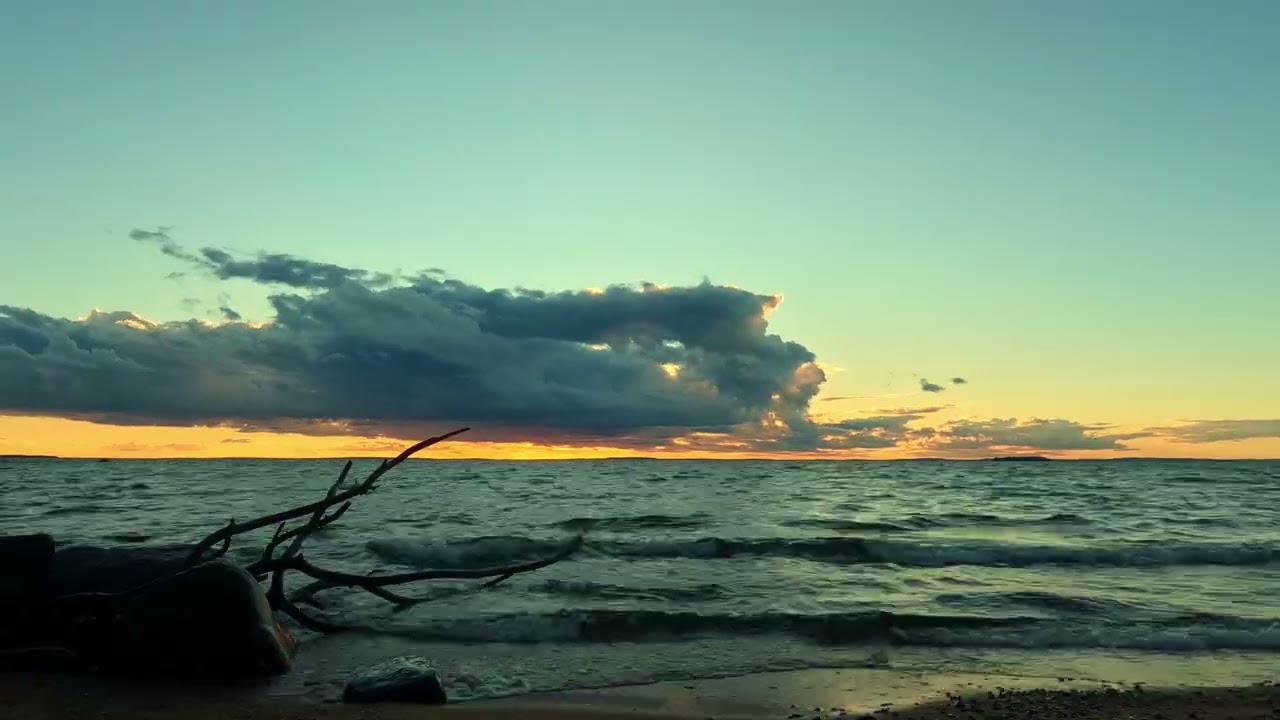 🌅 Stunning Sunset Timelapse Over Lake Vättern | Relaxing Scenic Beauty in 4K