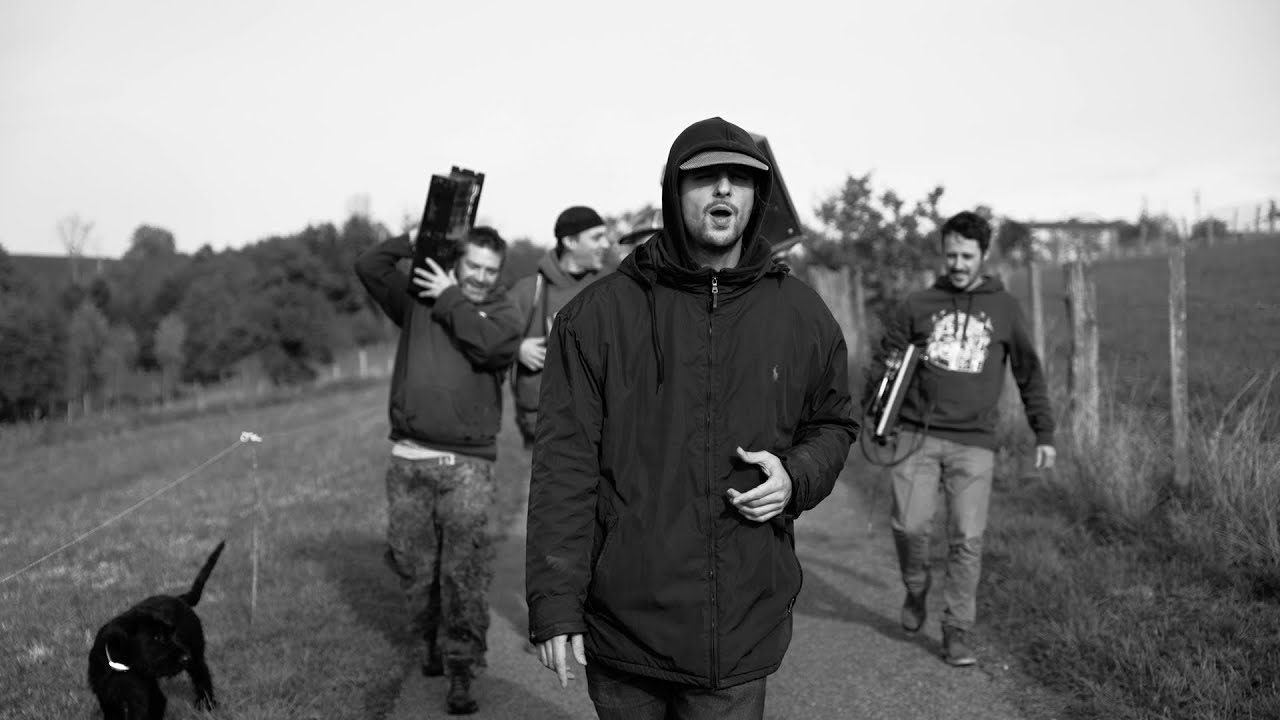 IKADUB feat. EMANUEL & THE BIONITES - Jump [Clip Officiel] @BATRecordsProd