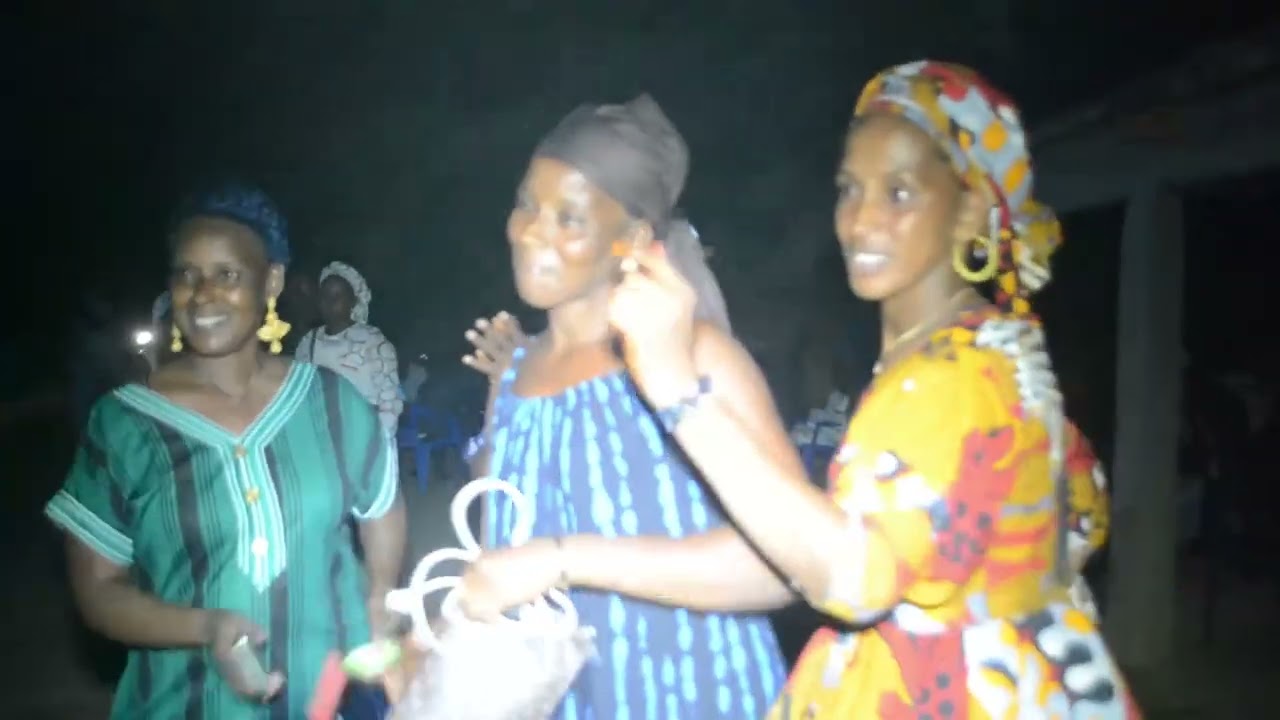 Le mariage de madame  balde Fatoumata célèbre le 22  et 23 juin 2025 à Sare woudou
