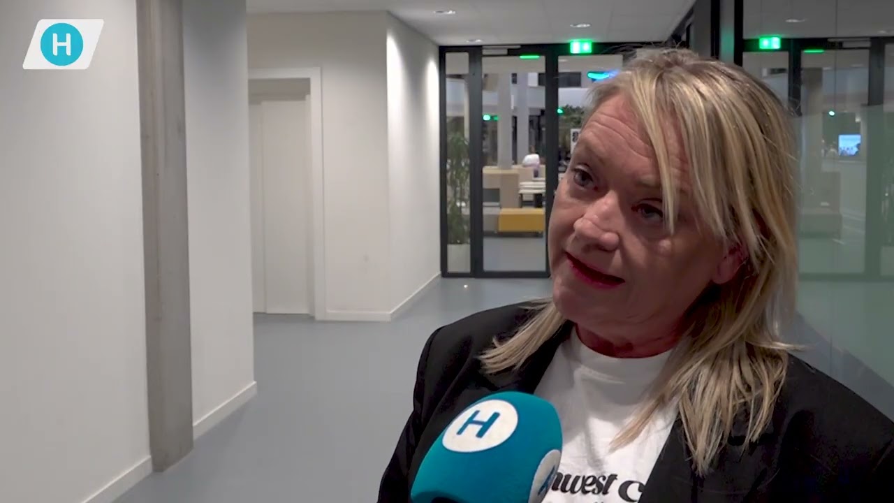 Gemeenteraadspartijen in debat voor leerlingen van het Dr. Knippencollege | Helmond