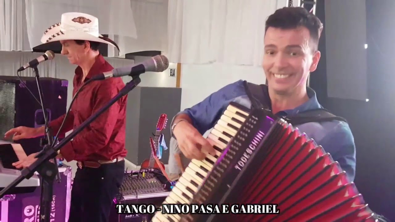 BAILE  DANÇANTE  COM A TERCEIRA IDADE ANIMACAO NINO PASA E GABRIEL SO AS MELHORES