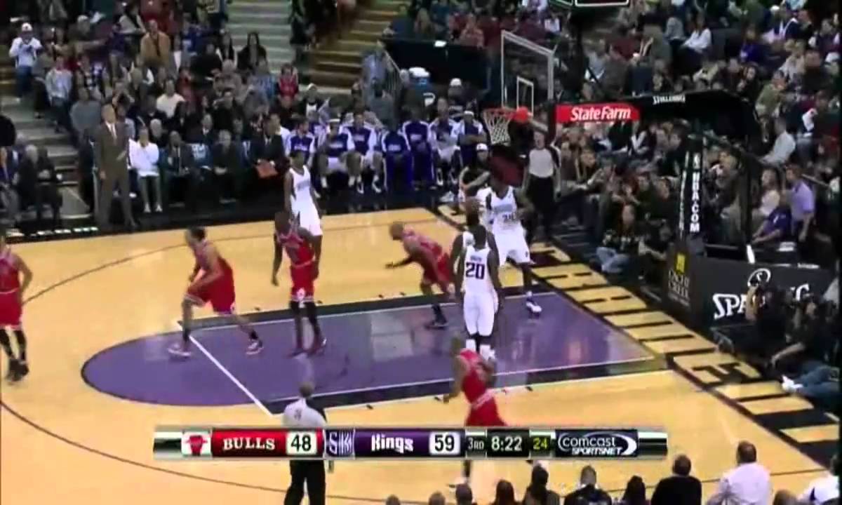 Derrick Rose Highlights vs Kings (11.27.10) [HD]