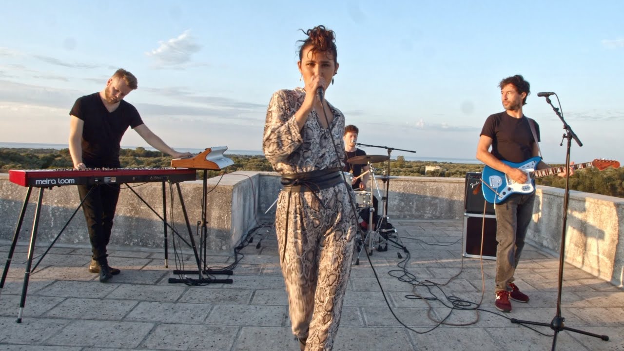 Meira Loom - ALL EYES ON ME (Official Video)