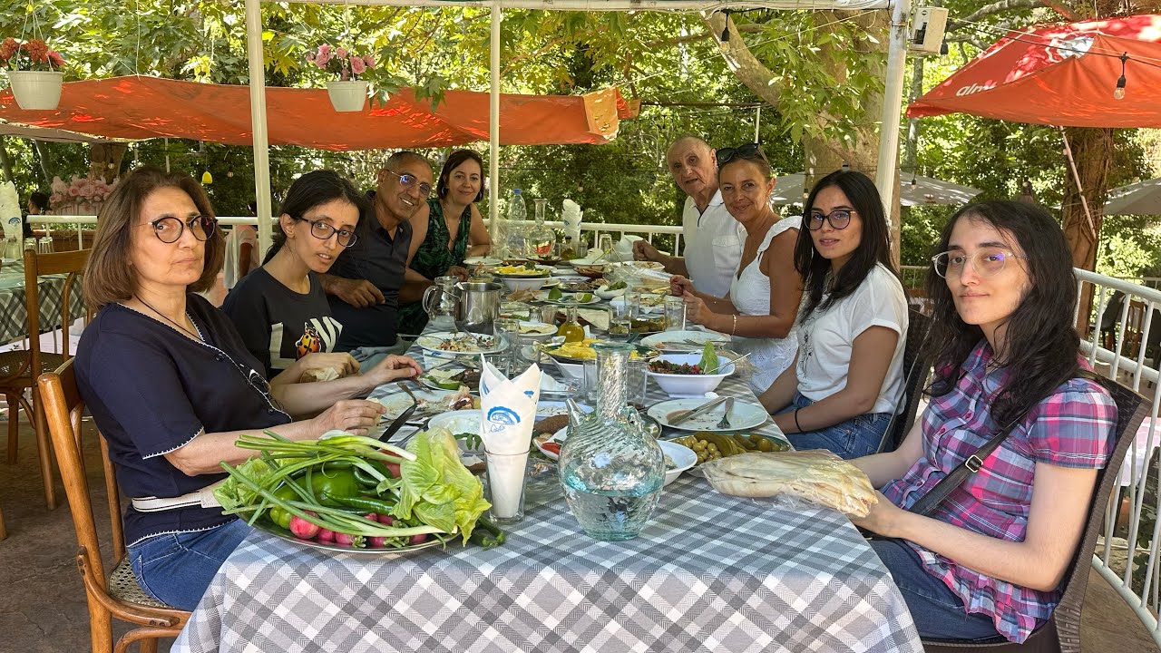 Lebanese Hospitality at Its Best: Family Lunch🥗 