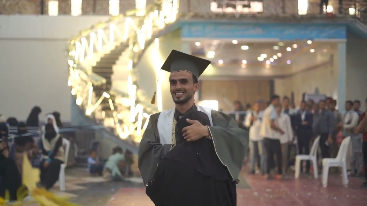 #تخرج عمرو القادمي يقوم بتكريم أمه  على المنصه نظم معلومات حاسوبيه2023/9/23 #دفعه العقل الرقمي