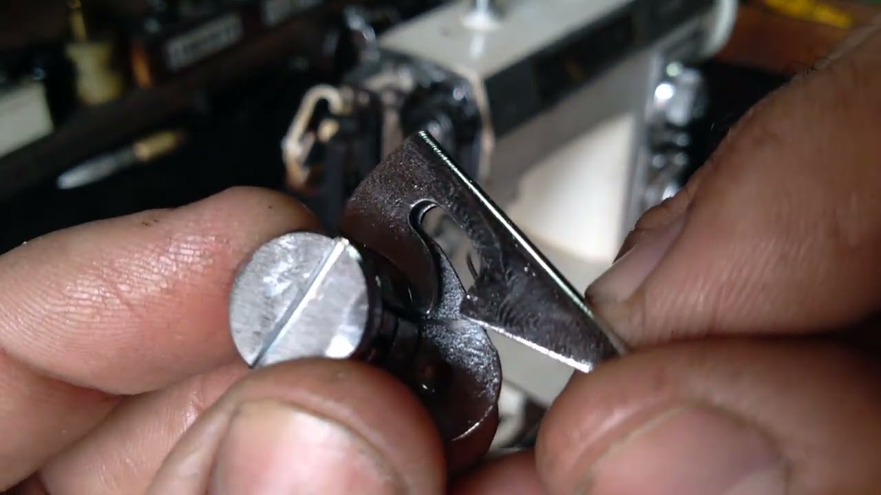 Como montar corretamente o estica fio da máquina de costura Elgin Genius e Super Zigzag? Simples