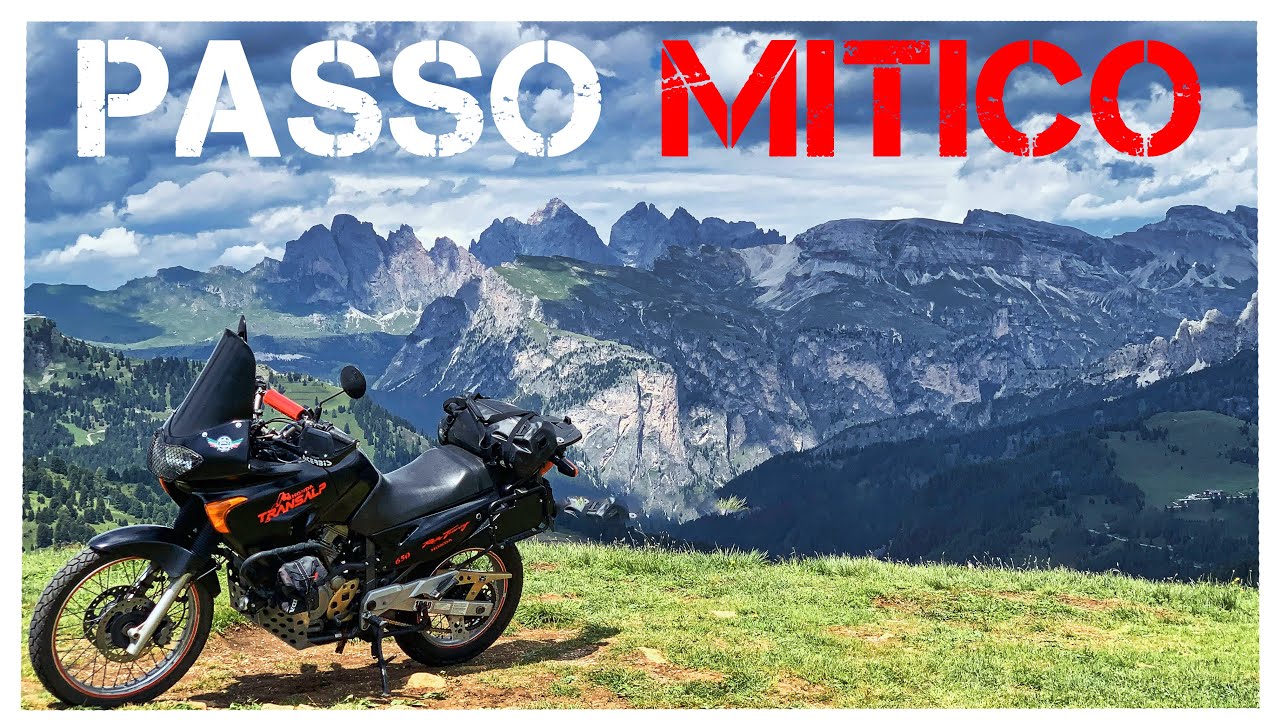 PASSO SELLA  PASSO PORDOI e PASSO MANGHEN in MOTO