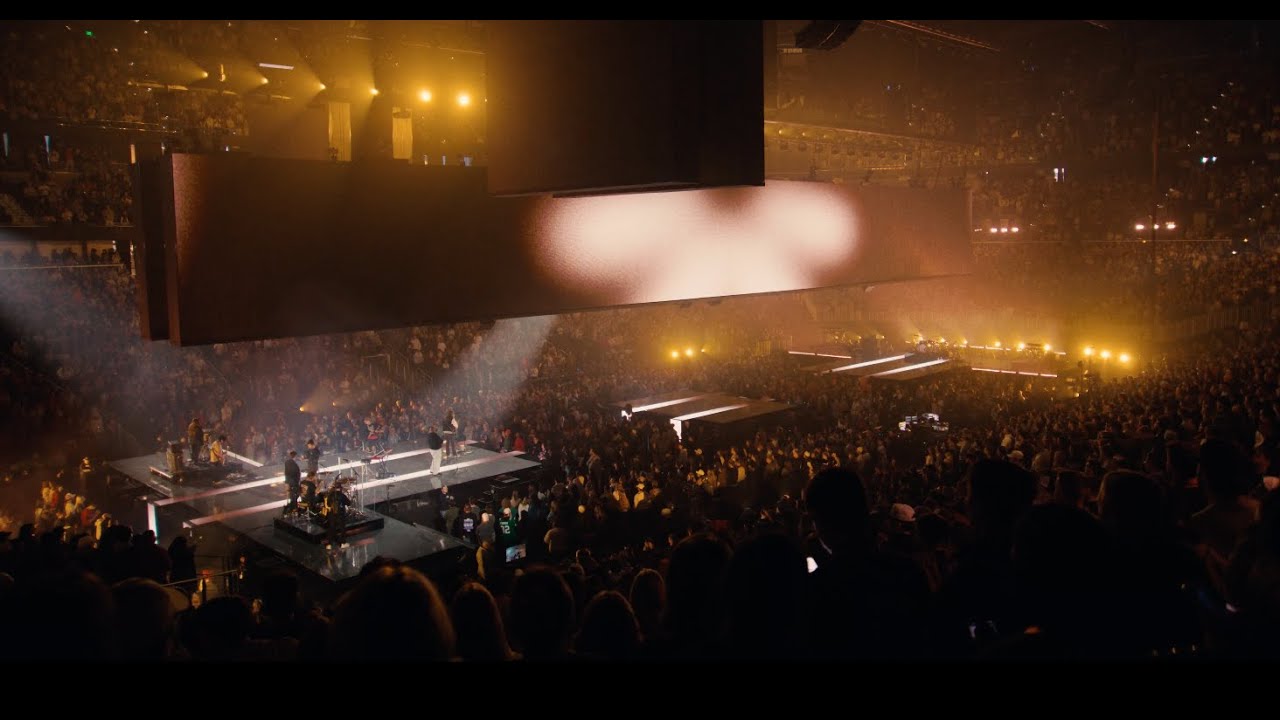 Garment Of Praise (Live At Passion 2025)