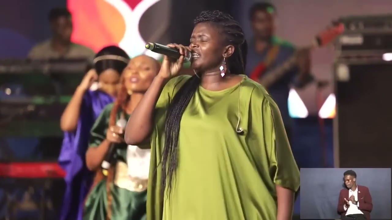 3. Ulibeba Yote [Live] - Eunice Njeri