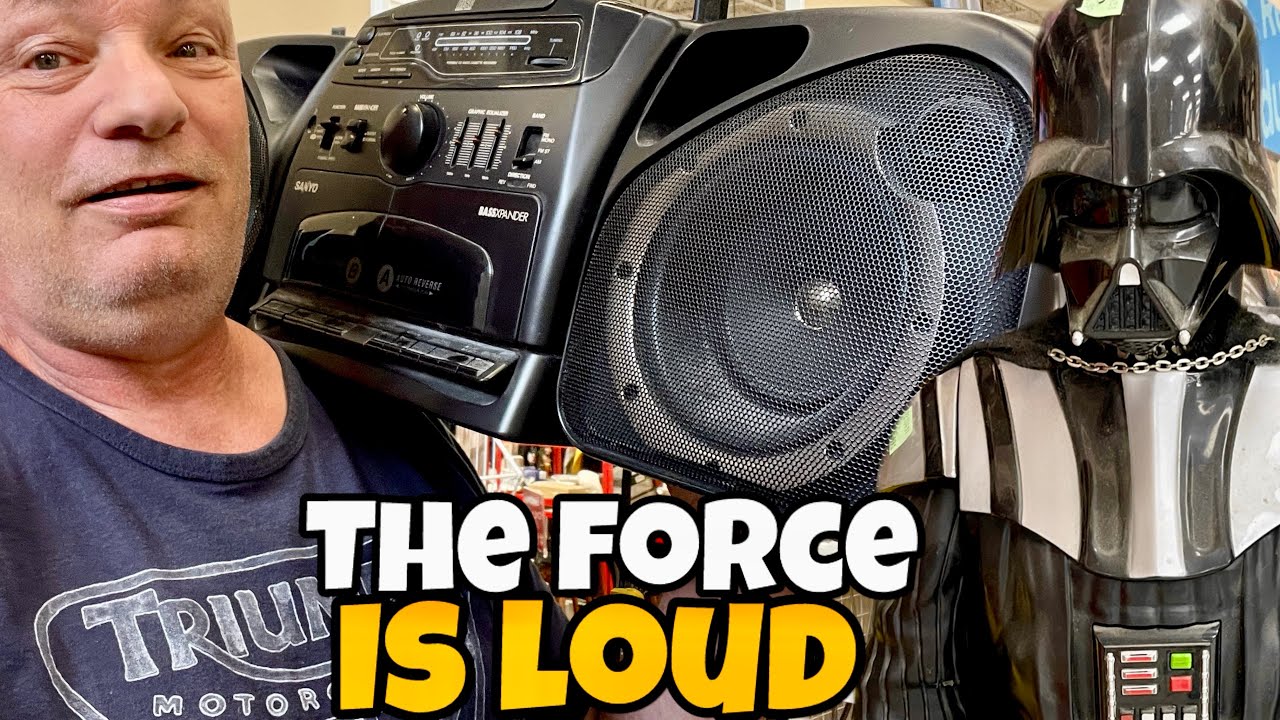 Let&rsquo;s Hunt For Vintage Electronics in Two Thrift Stores in 30 Minutes