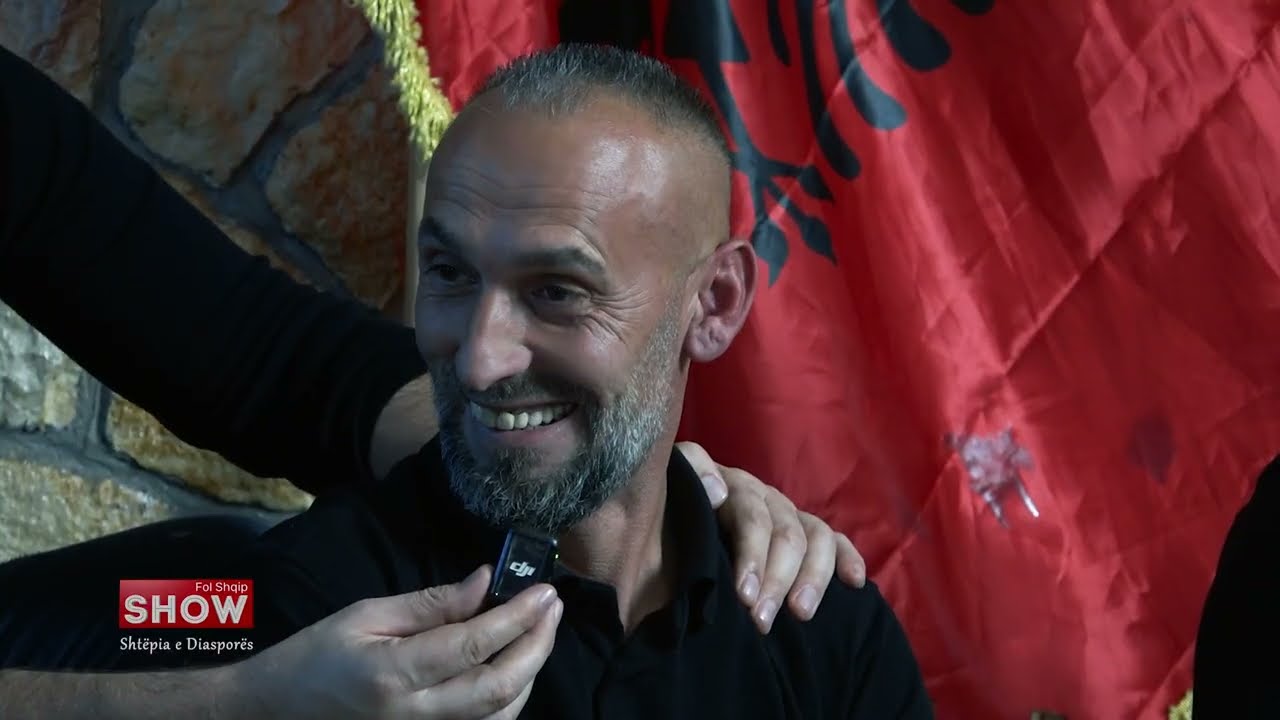 Fol Shqip Show  - Këngë patriotike në odën e familjes Gjugaj në Gjakovë - P1