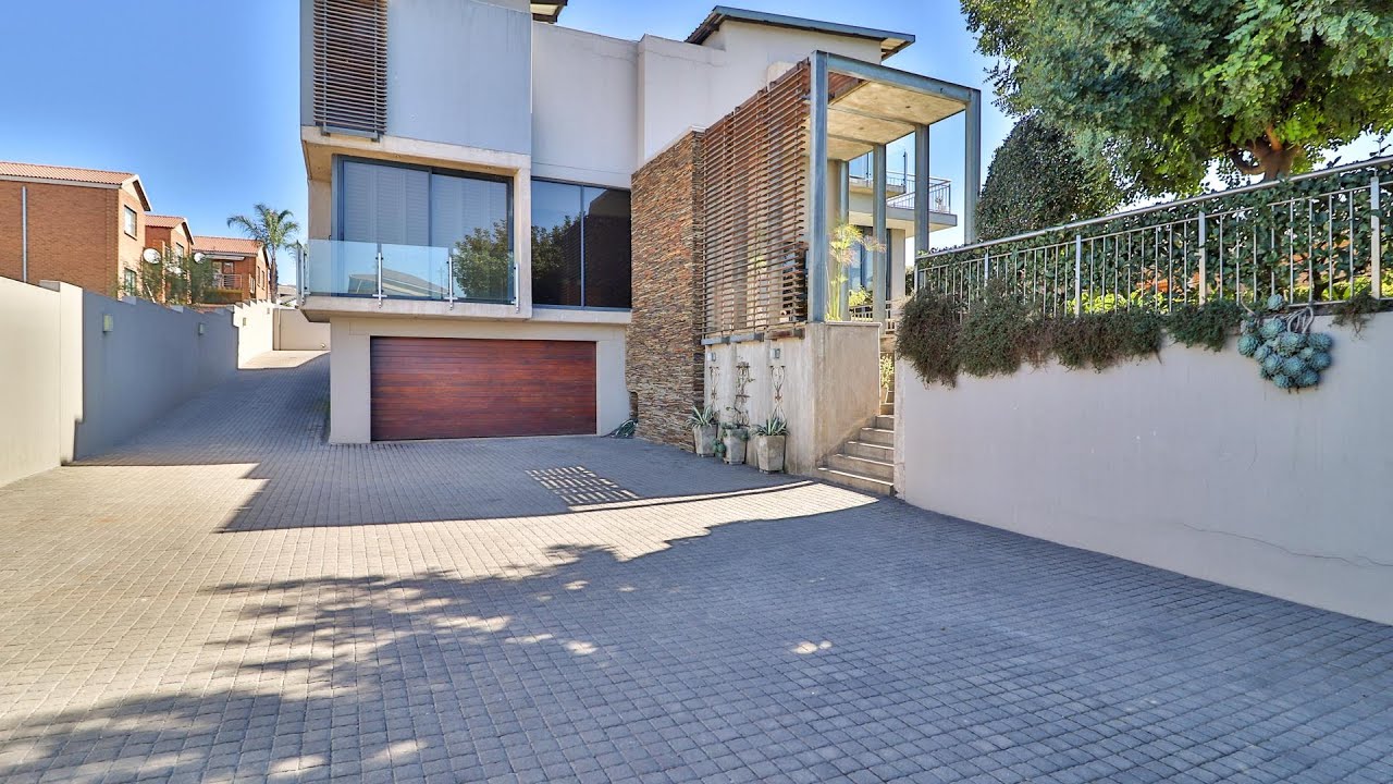 5 Bedroom For Sale | Bankenveld