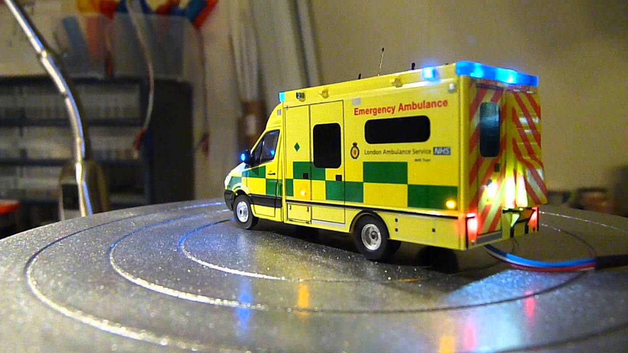 London Ambulance Service - Mercedes Sprinter Ambulance 1:76 scale