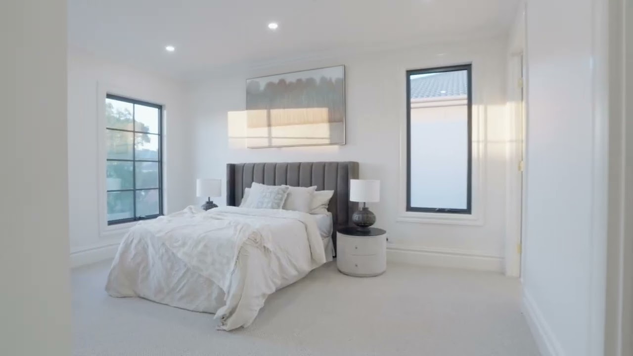 Marshall White: 21 Dight Avenue, Balwyn North