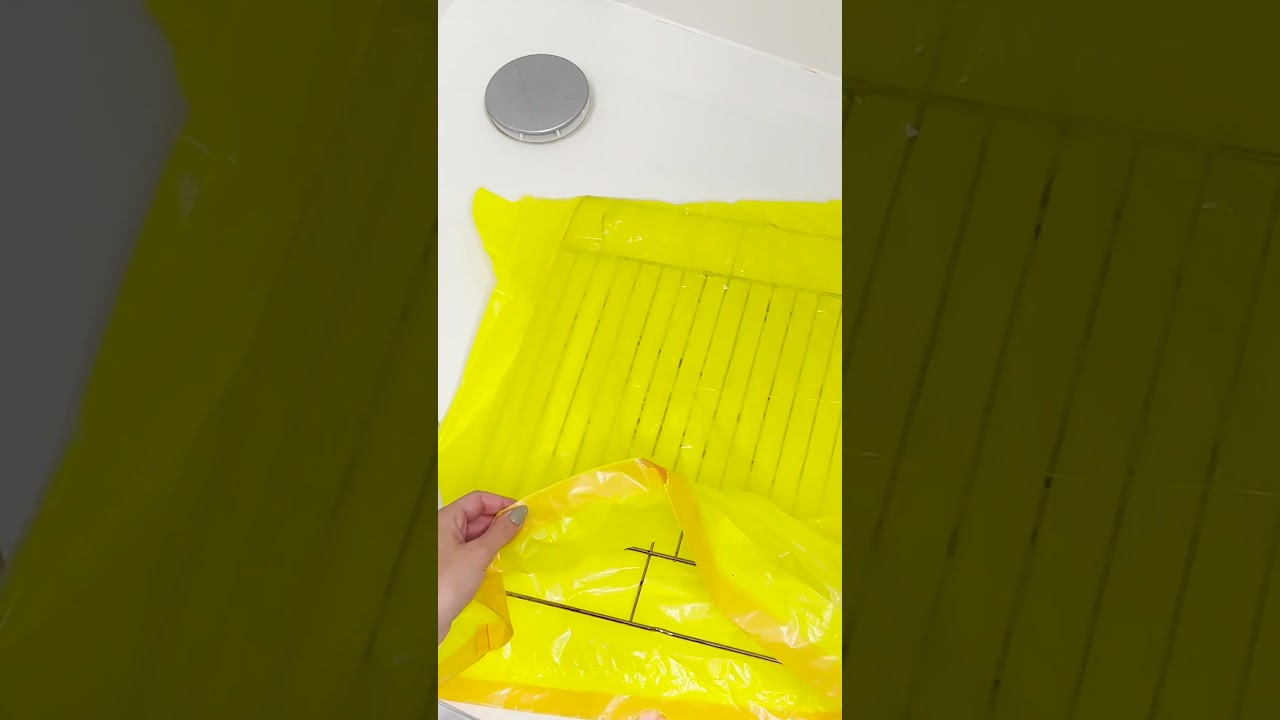Put OVEN RACK into a garbage bag. The effect is brilliant!