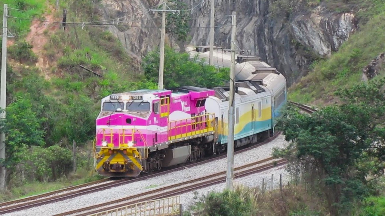 Trem da Vale Entre Belo Horizonte/Sabará e MRS da Serra Até Chegar ao Barreiro em BH