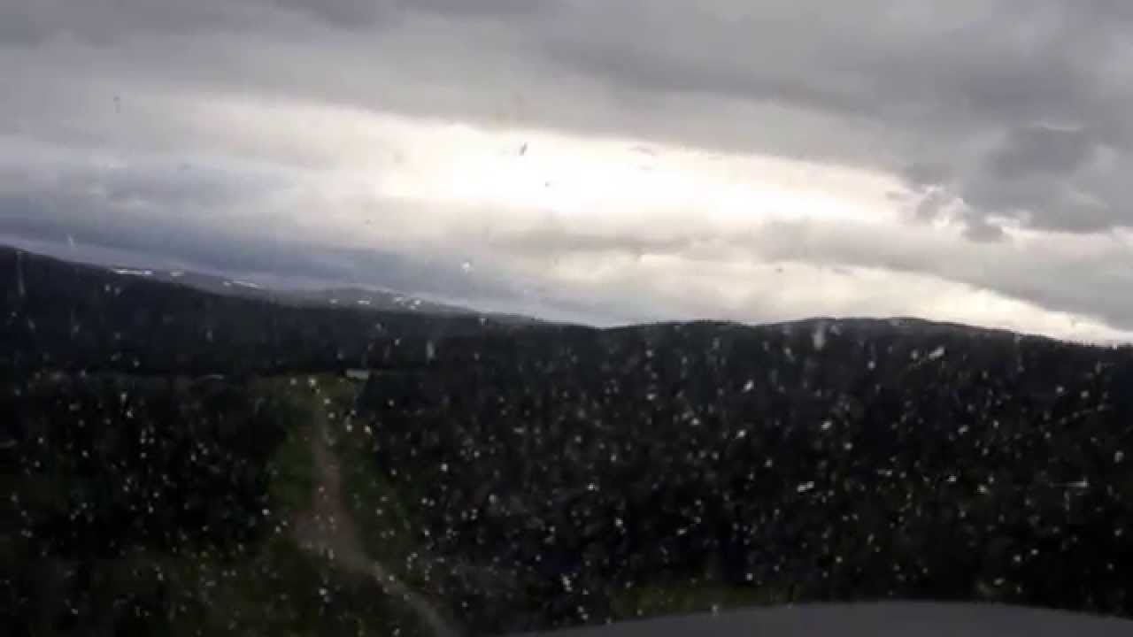 LN-FTE landing Gaundalen Fjellgård Norway
