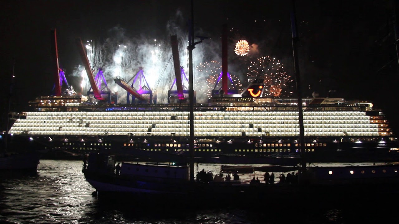 Taufe der neuen Mein Schiff 1 der Tui Cruises am Freitag den 11.5.2018 im Hamburger Hafen
