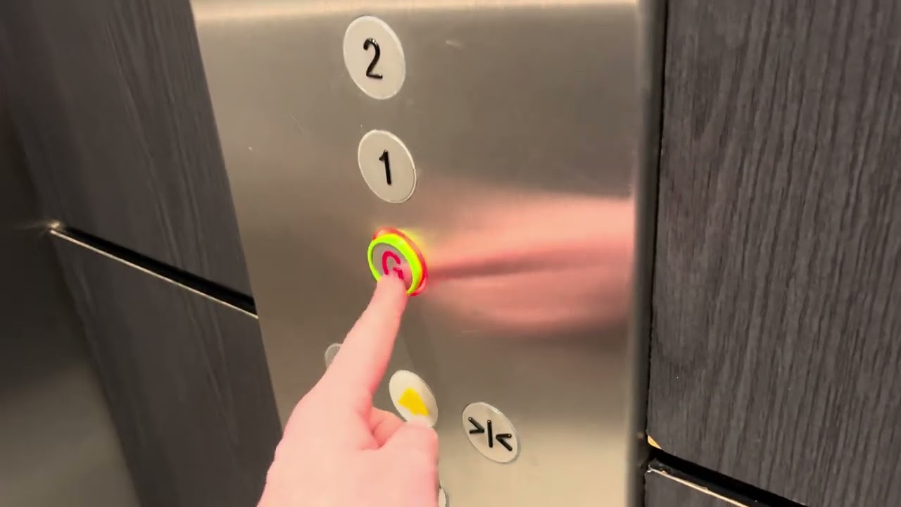 Kone Lift, (Modernised), By H.E.C. Tullamore Court Hotel, Tullamore, Co. Offaly