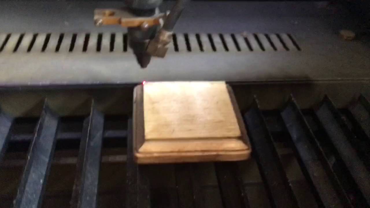 How to use the Full Spectrum laser cutter