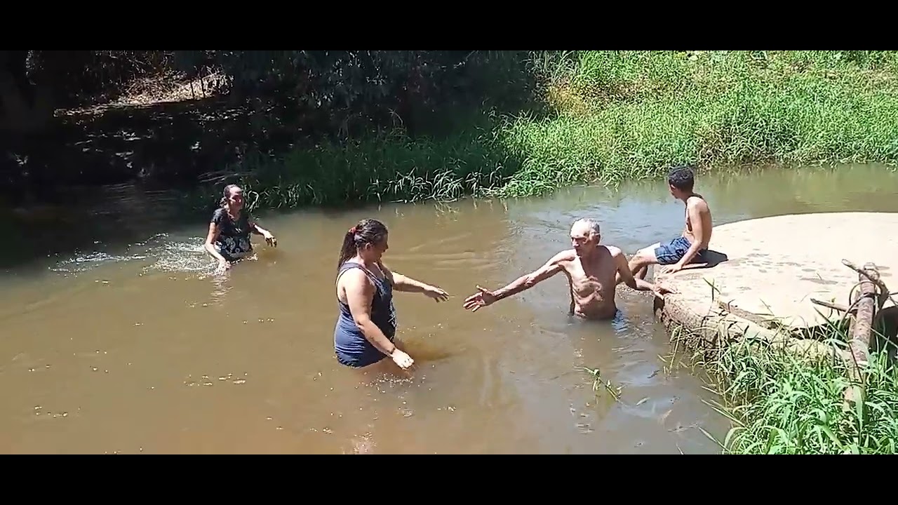 Resenha no lago