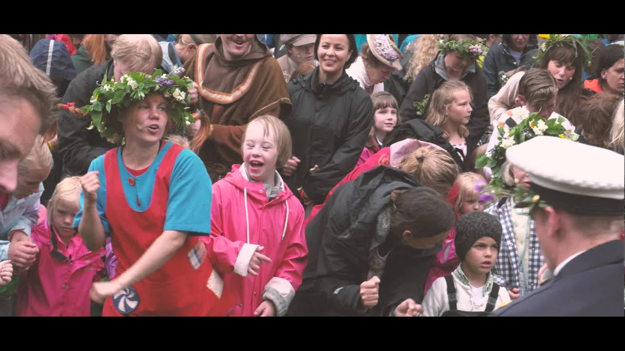 Midsommarfirande i Astrid Lindgrens Värld 2015
