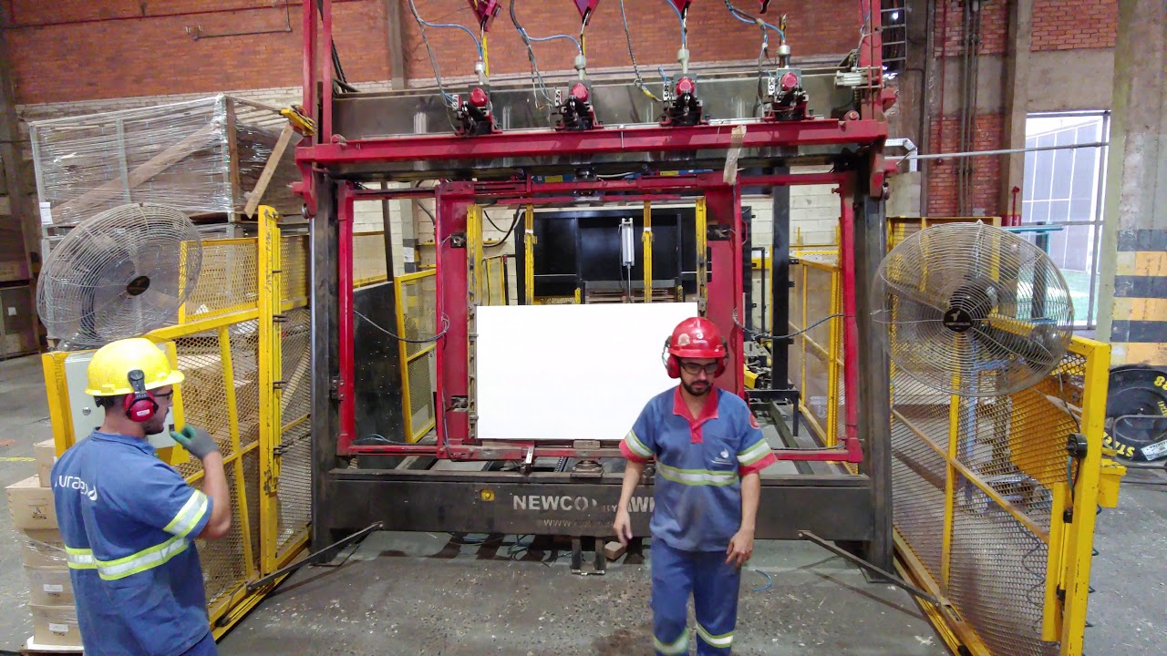 V&iacute;deo pregador one - Montando e pregando paletes de chapa de MDF  02