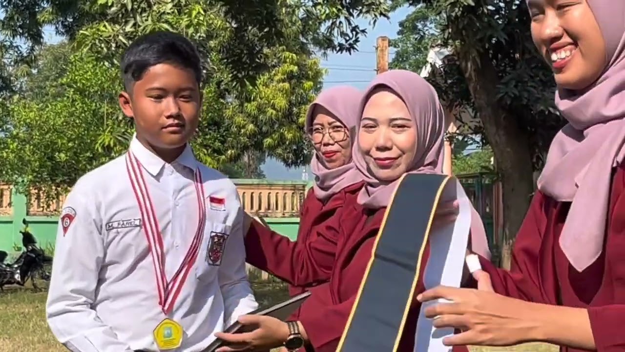 PELEPASAN SISWA-SISWI KELAS VI TAHUN PELAJARAN 2024-2025 UPT SATUAN PENDIDIKAN SDN BAYEMAN II