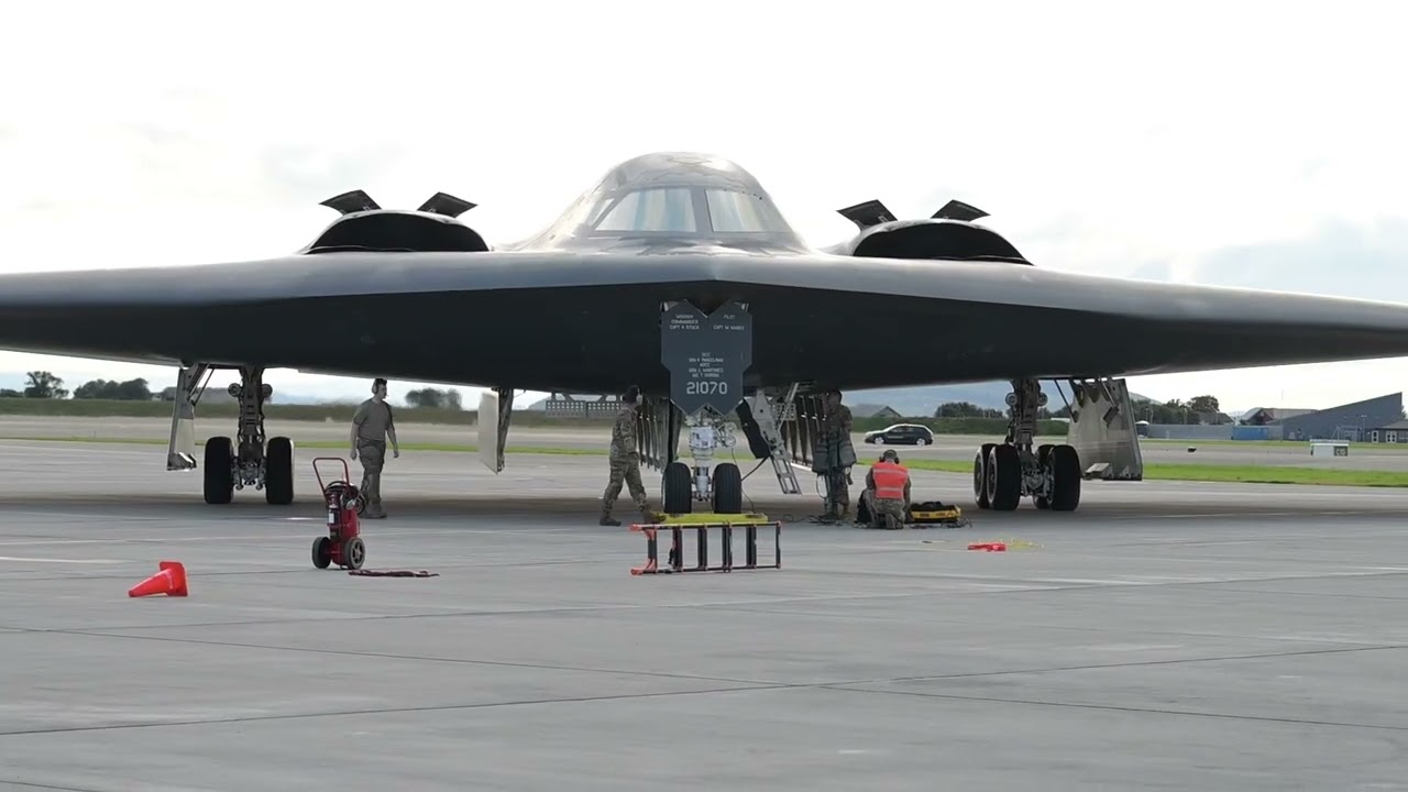 B-2 Spirit first Hot Pit Refueling in Norway