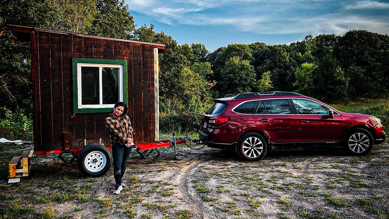 SAVING SPACE IN A ULTRA TINY HOUSE | 32 SQUARE FEET