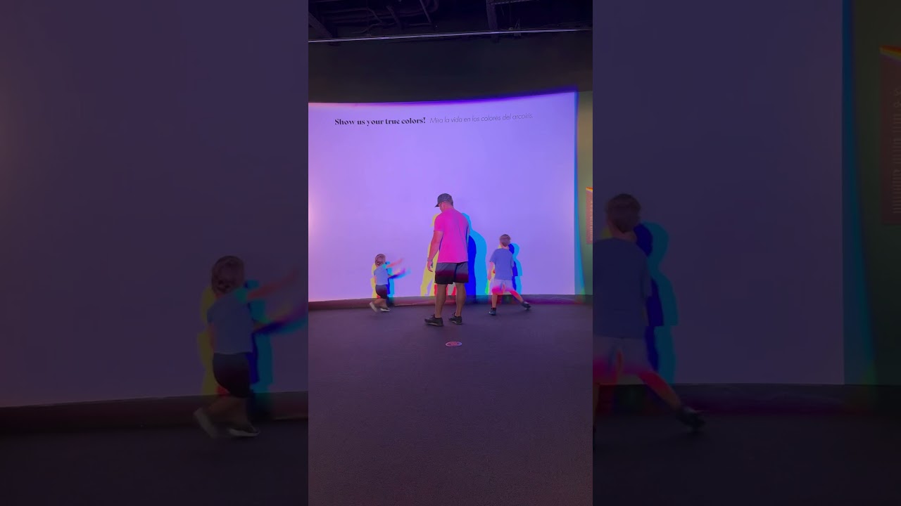 What colors are you Blippi Nashville science center