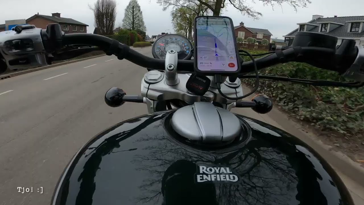 Searching for a new Royal Enfield dealer | “Wednesday” demands a service ;) | Super Meteor 650 | NL