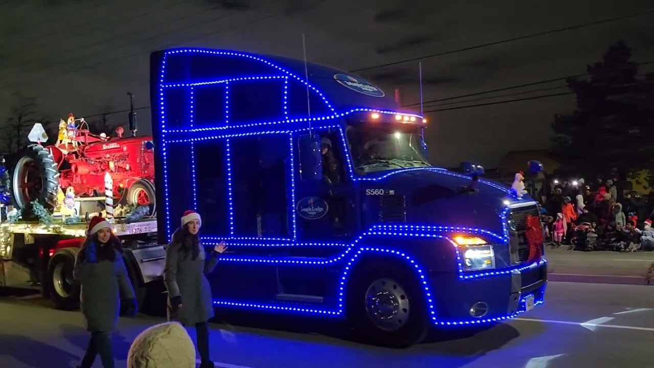 Merry Christmas 🎅 🎄, CANADA,Brampton Christmas parade beautiful lights and dances 💃 ✨️ #christmas