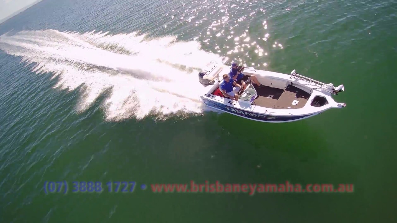 Bosses Quintrex Top Ender 481 SC, обновленный 4-тактным двигателем Yamaha F90hp