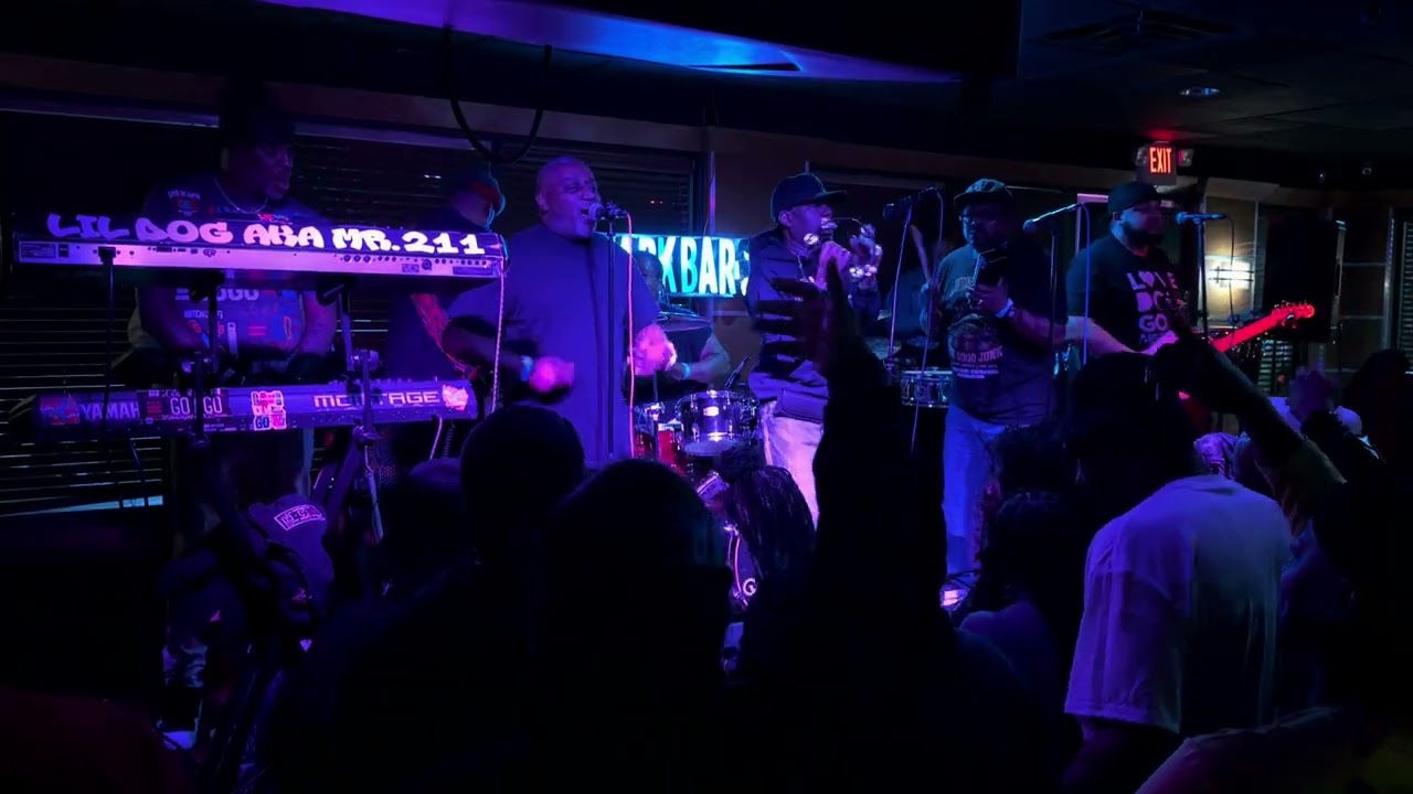 Junkyard Band live at Shark Bar 3-7-26