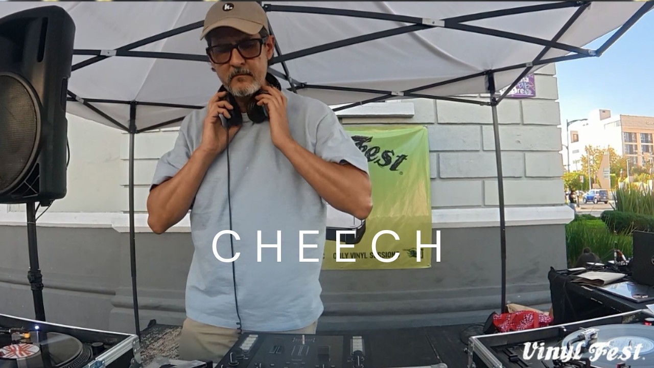 CHEECH (Vinil Set) @ GUADALAJARA ( Street Session)