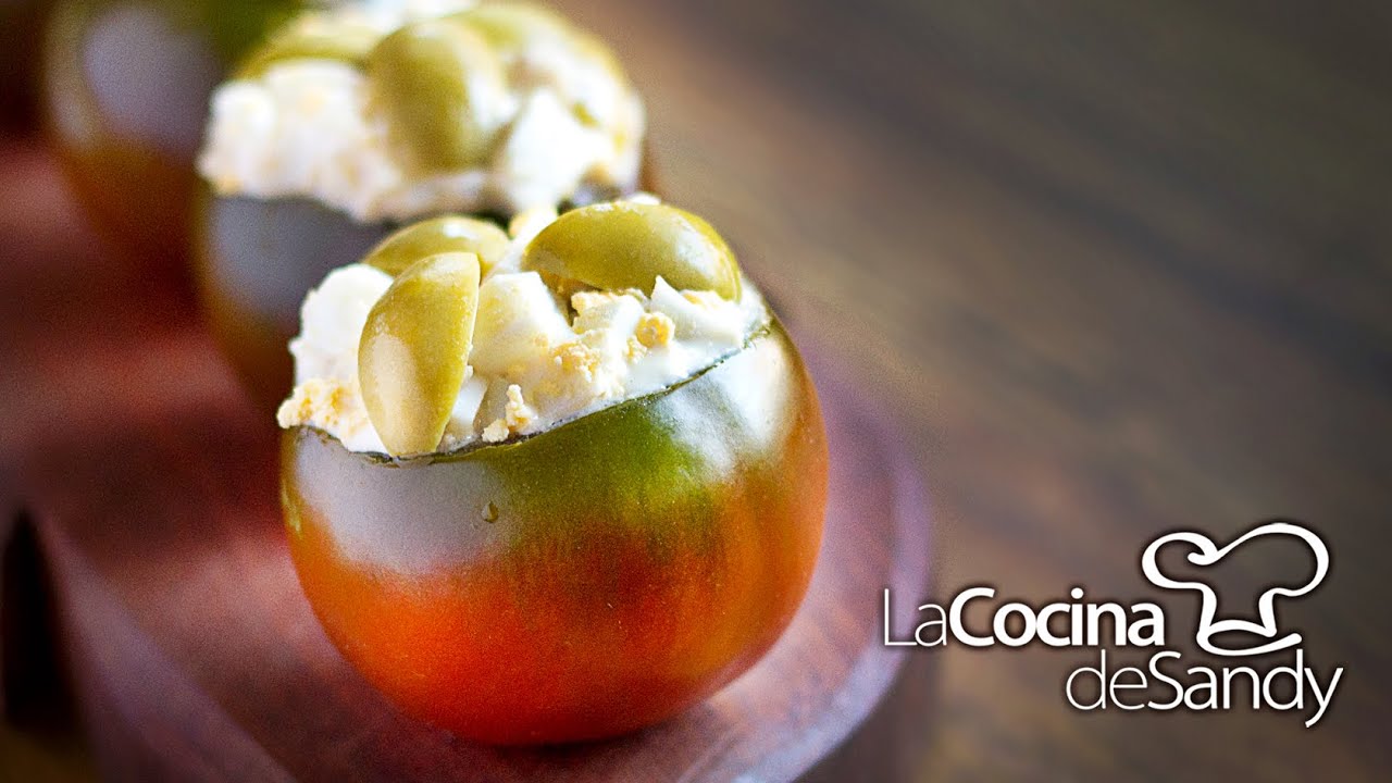 Tomates rellenos con atun y arroz