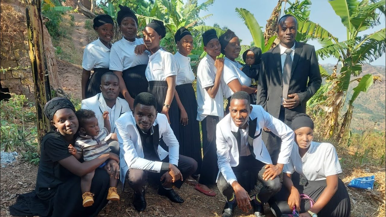 Ninaniatakaye simama  by Tumaini choir Kabonga (Official Audio)