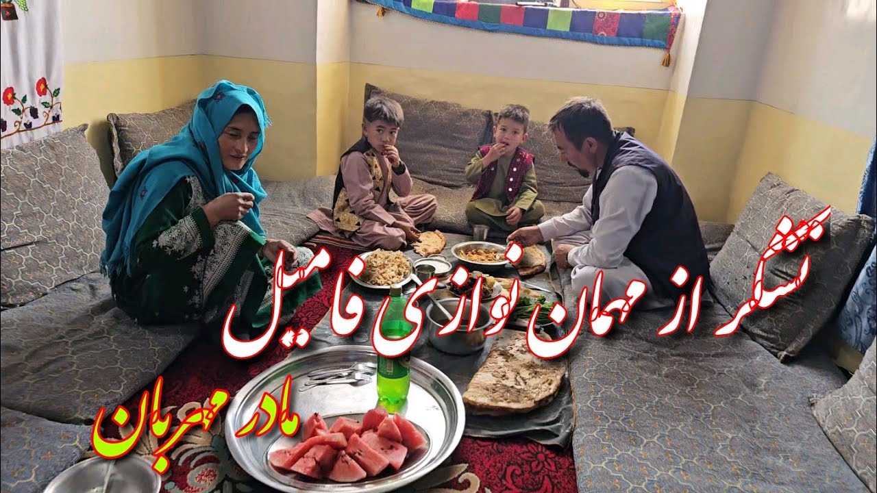 عید بخشی و هم نوبت ما خانه میرزاحسین جان بود 🤩Congratulations on Eid