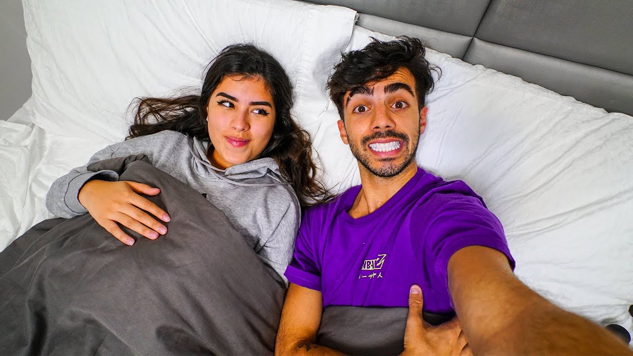 TUVE QUE DORMIR CON MI EX NOVIA...