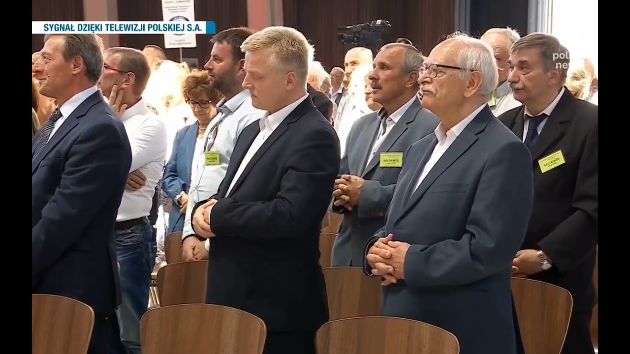 M&oacute;dlmy się ło moc Ducha prowdy - wpadka w kościele na mszy ksiądz kiśnie ze śmiechu
