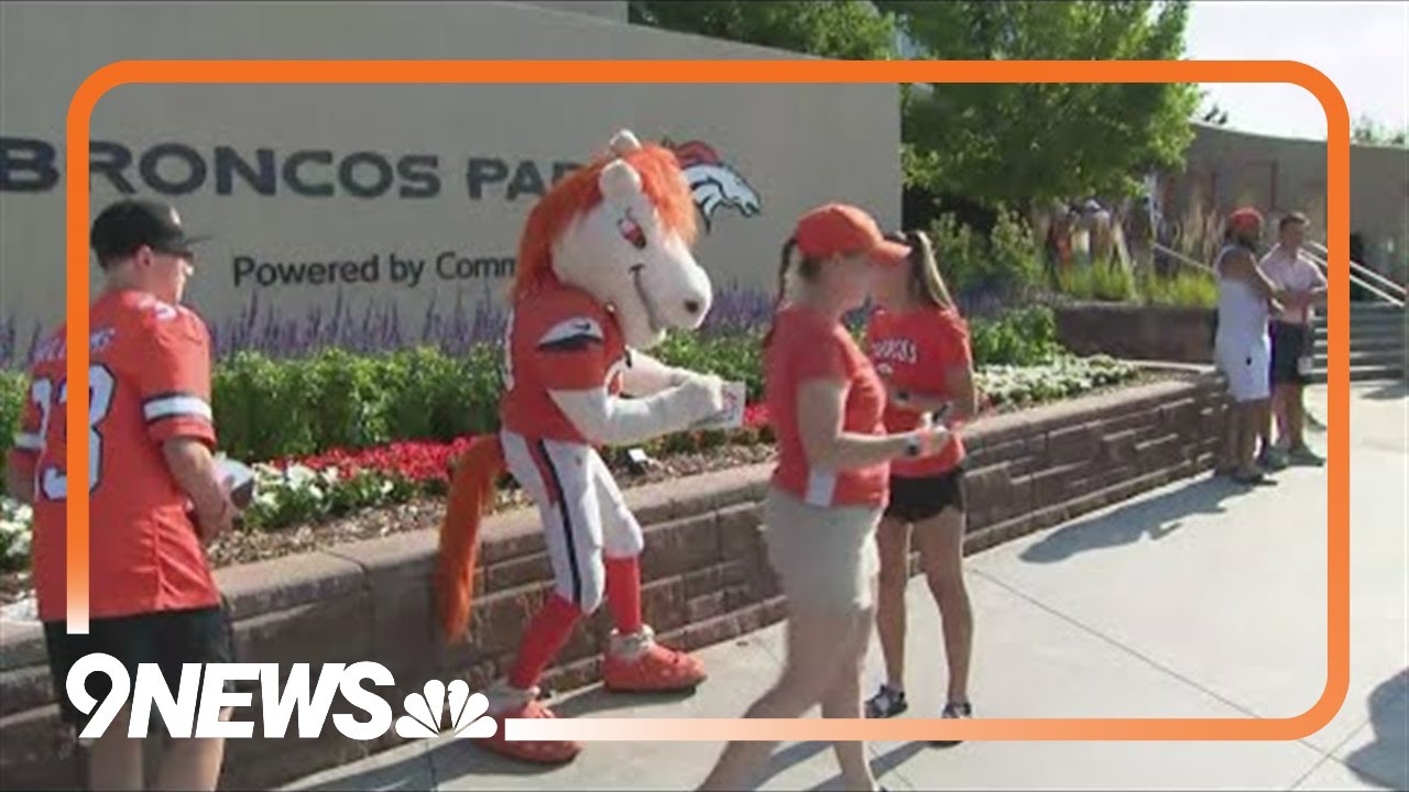 Bronco fans attend first open practice of the season