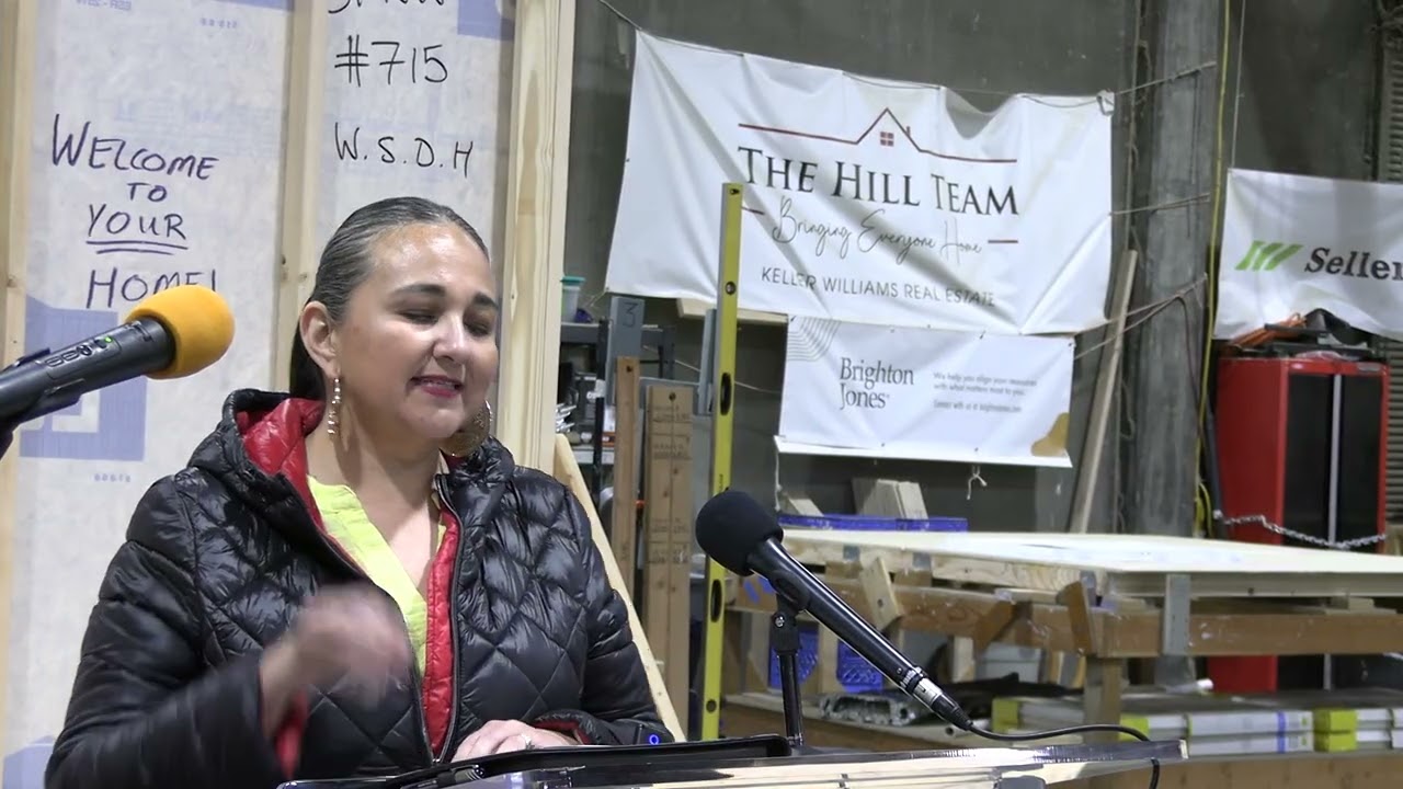 Fé LopezGaetke, from PDA, at homelessness-response briefing