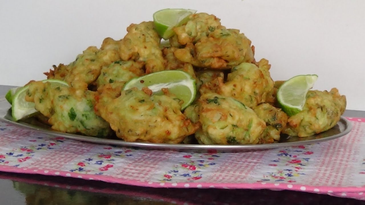 BOLINHO DE CHUCHU, MISTURA SIMPLES E  DELICIOSA. E RENDE MUITO.