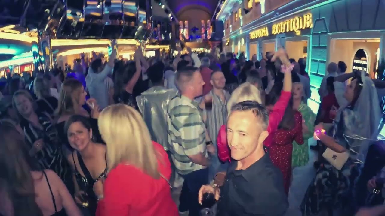 MSC CRUISE PARTY -  MSC KNOW HOW TO PARTY!!!