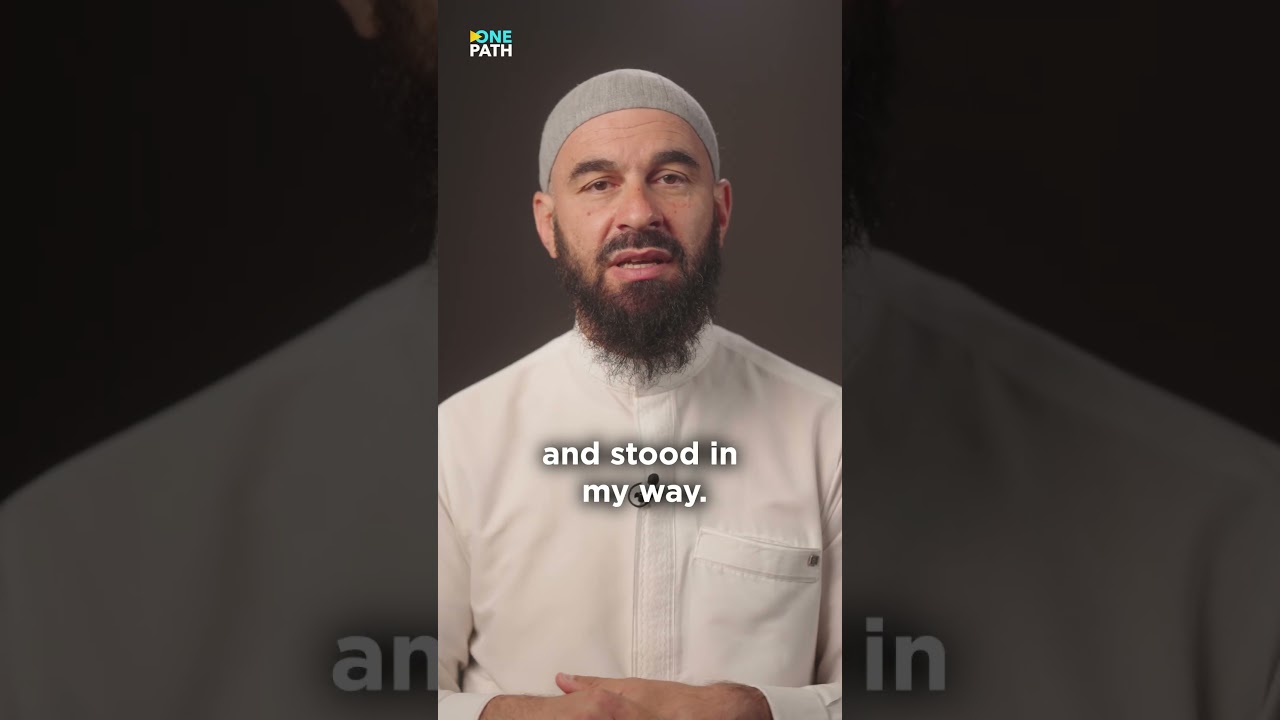 Australian Muslims BEATEN IN PRAYER Speak OUT!