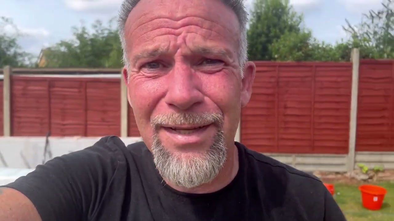 How To Build A Koi Pond , part 4 fibreglassing , in this heat 🥵 what could go wrong